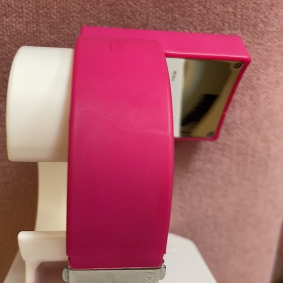 Nooka Zub Zayu Magenta watch unisex - Picture 6 of 8